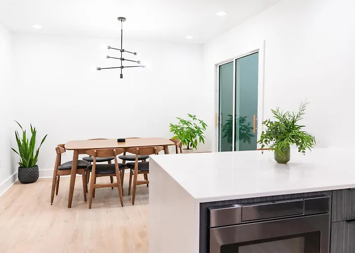 Walk To Midtown - Luxury 32 Close To Fsu! Holiday home *